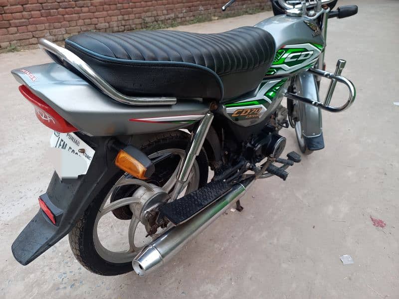 Honda CD Dream 70 - 2018 5