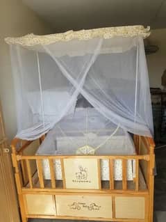 Baby cot with cradle