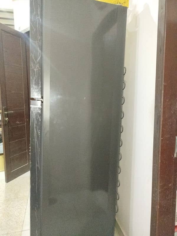 Haier HRF 4381 FGA Digital Inverter Green Refrigerator 4