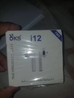 i12 earbuds 0