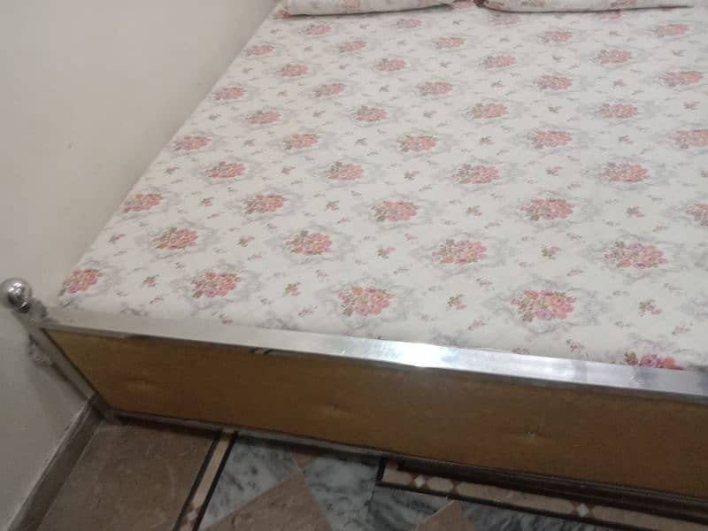 bed for sale life time grantie without matress 4