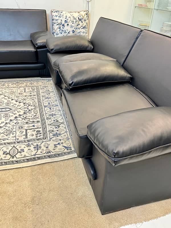 interwood 5 seater sofa set urgent sale 5