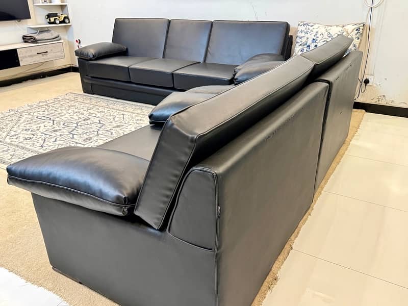 interwood 5 seater sofa set urgent sale 7