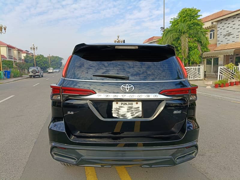 Toyota Fortuner Sigma 2020 Diesel 3