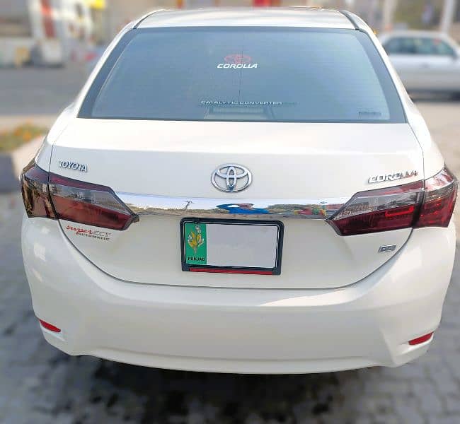 Toyota Corolla GLI 2016/2017 Automatic 12