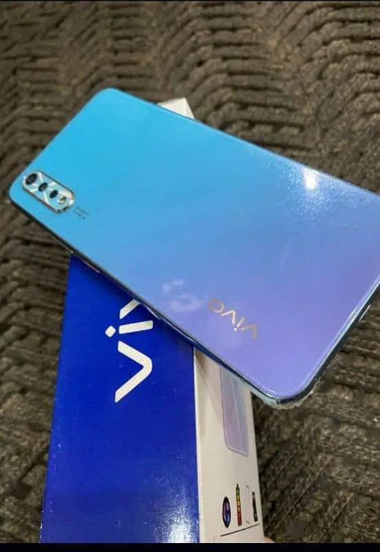 VIVO S1 . . 8/256  PTA APPROVED DUEL SIM GUNUNE PANALBEST BATERY BAKUP 4