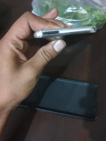 I am sale s8 plus 6 128 gb 1