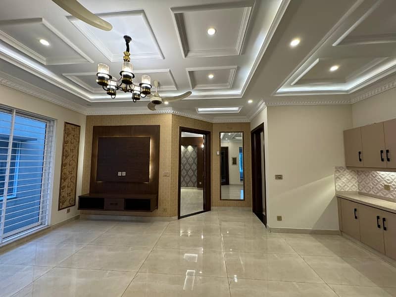 10 Marla brand New House for Rent in Bahria Town Sector C 32