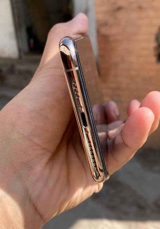 IPHONE 11 PRO MAX NON PTA 64GB FULL OKAY 3