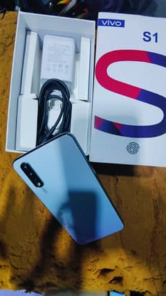 vivo s1