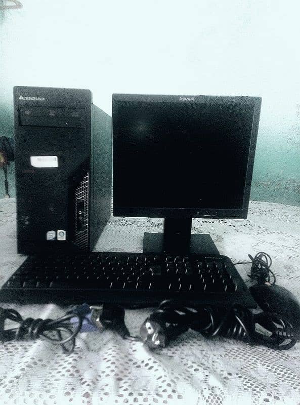 CORE 2 Duo PC Lenovo 0