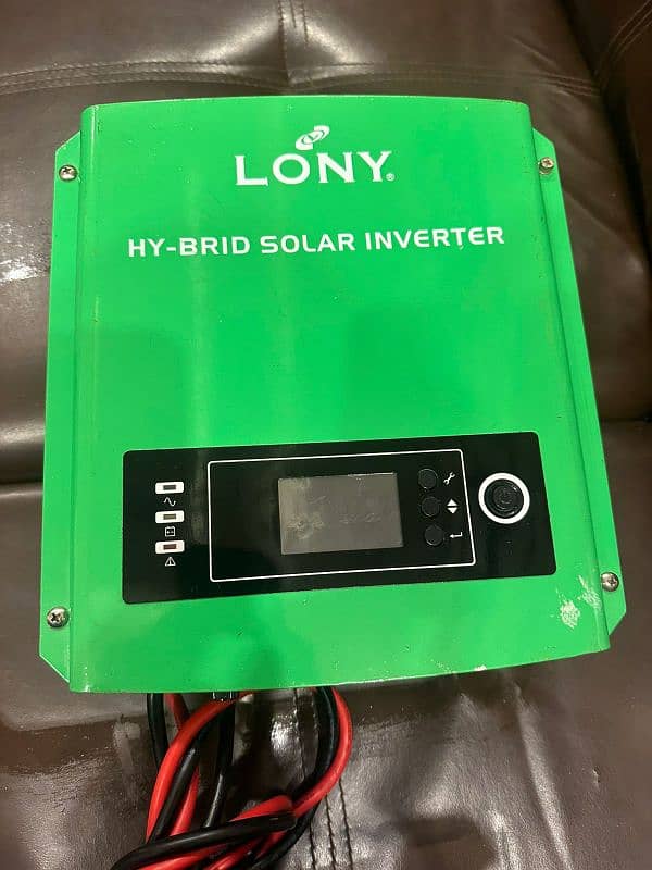 Hybrid solar inverter 1