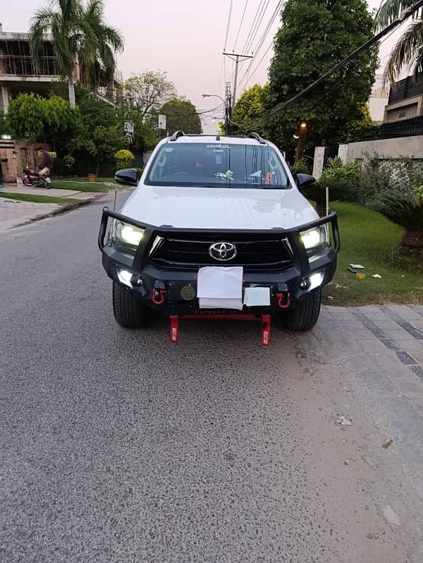 Toyota Hilux 2022 19