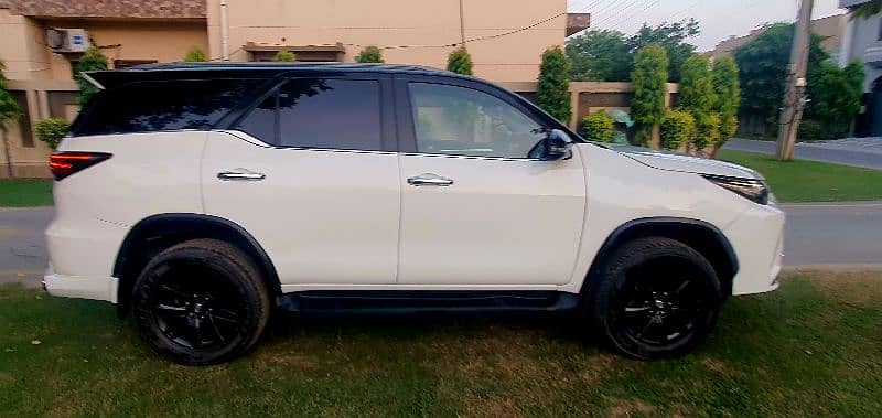 Toyota Fortuner V 2019 2