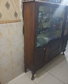 original wooden showcase, condition is okie 0