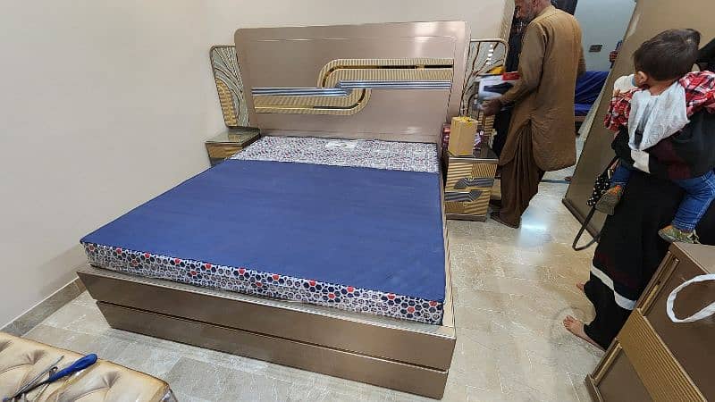 A1 Qaulity bed set 3