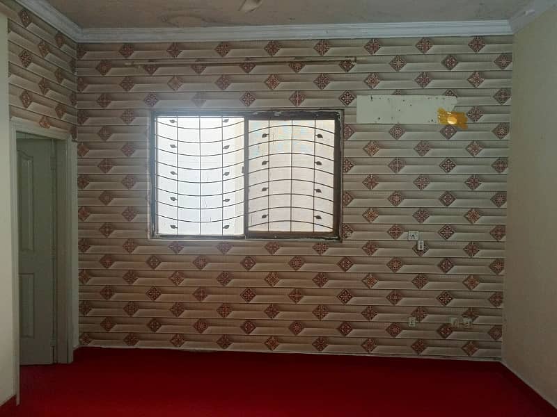 1 kanal beautiful uper portion for rent at the prime location of Johar town 6