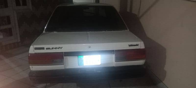 Nissan Sunny 1987 9