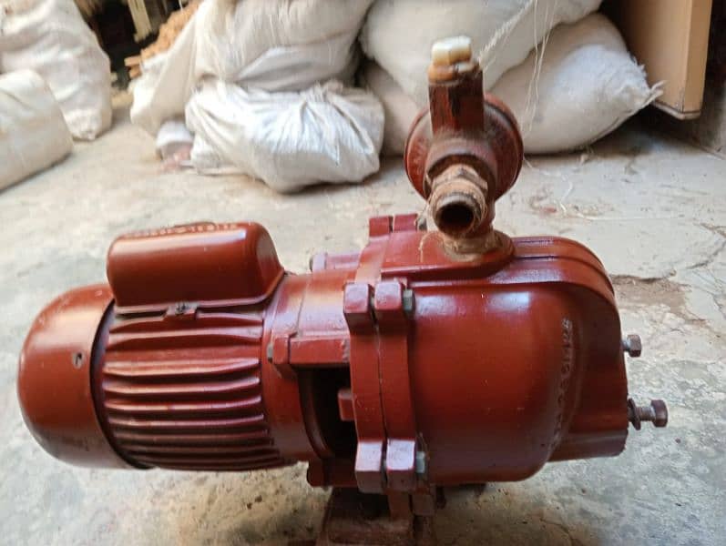 double ampller red pump fasil pumps 1