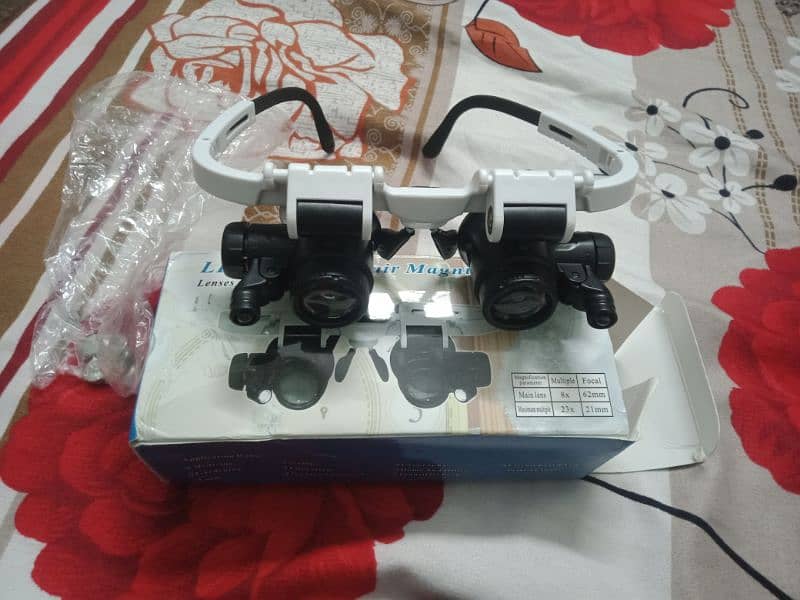 MOBILE and watch repair Led Magnifier 4