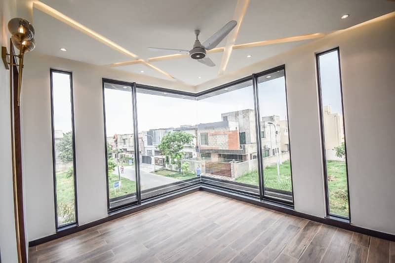 10 Marla House Available For Rent In Air Avenue Lahore 24