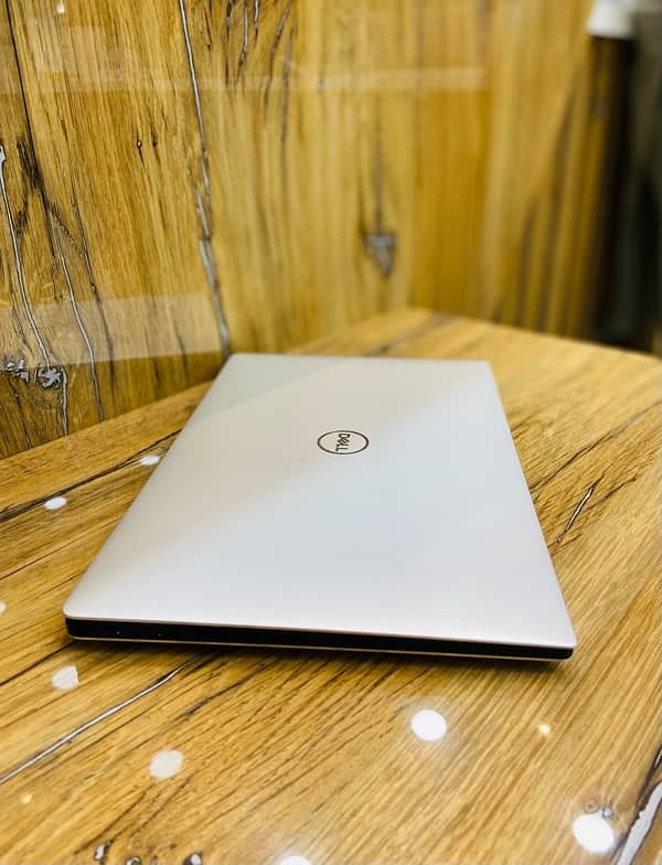 Dell XPS i7-10th Gen 16Gb Ram 512Gb SSD 3