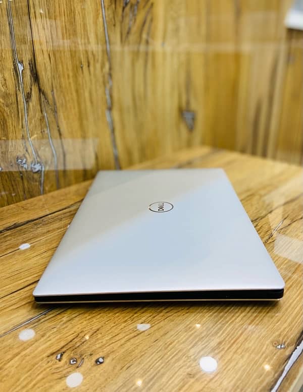 Dell XPS i7-10th Gen 16Gb Ram 512Gb SSD 4