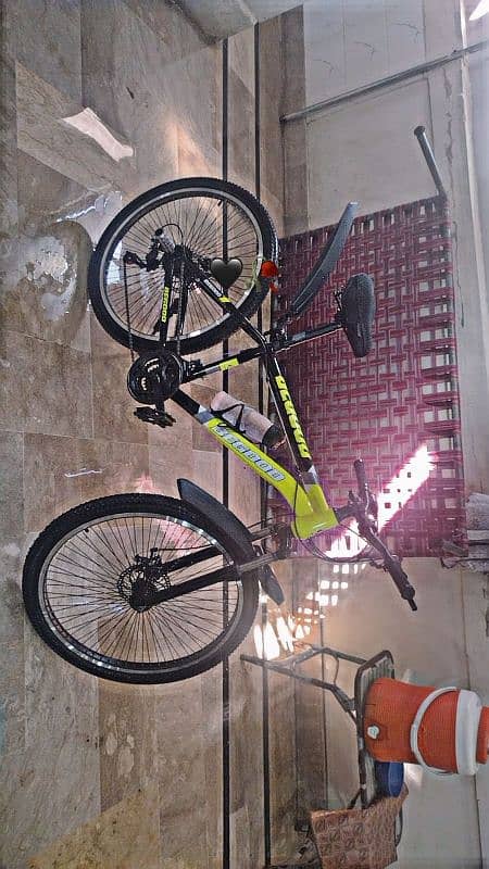 mountain Cycle Brand New bas 10 days use hai 4