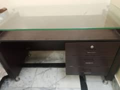 USED OFFICE TABLE/COMPUTER TABLE