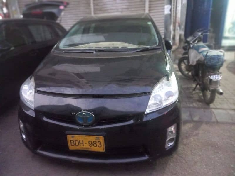 Toyota Prius 2011 3