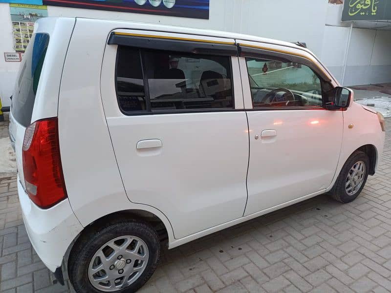 Suzuki Wagon R 2022 4