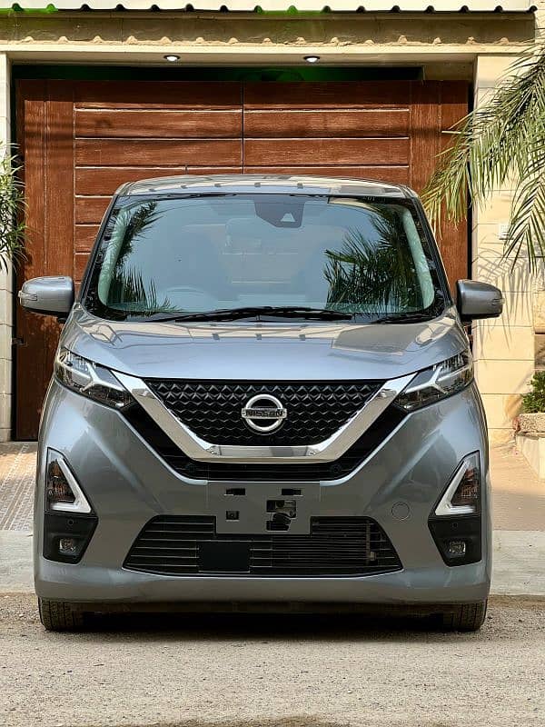 Nissan Dayz Highway Star 2021 4