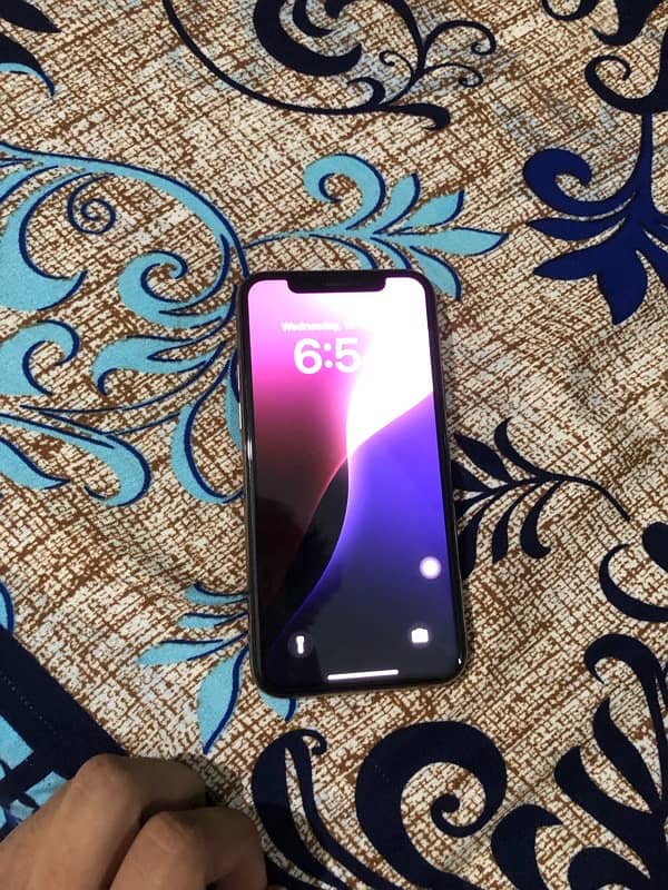 I phone 11 pro 64 GB Non PTA 6