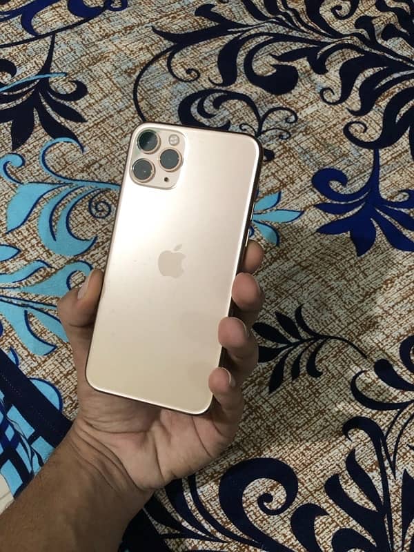 I phone 11 pro 64 GB Non PTA 8