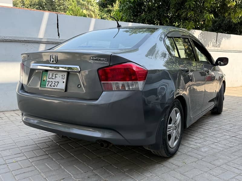 Honda City 2013 Automatic in Genuine Condition 2