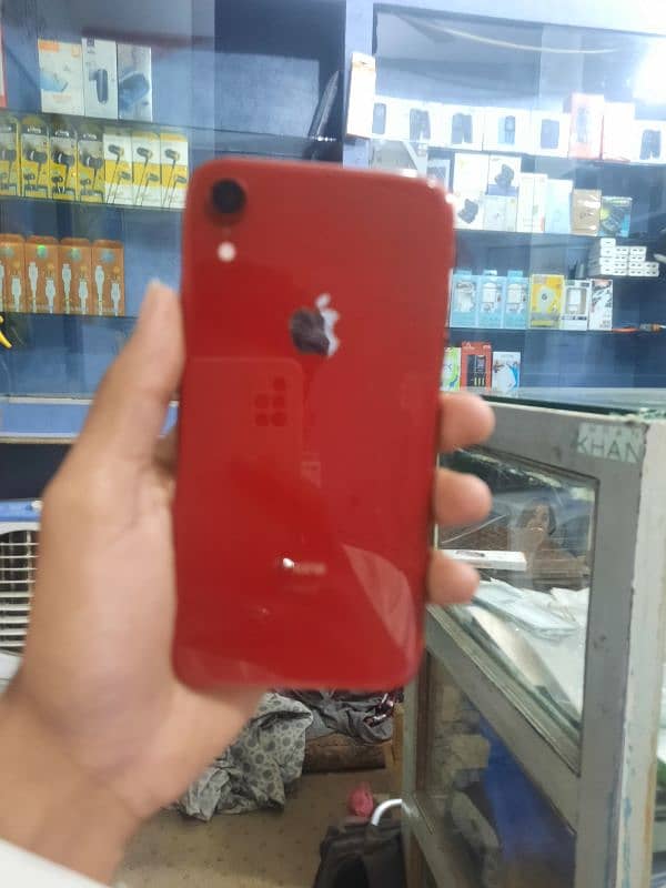 I phone xr 64gb 0