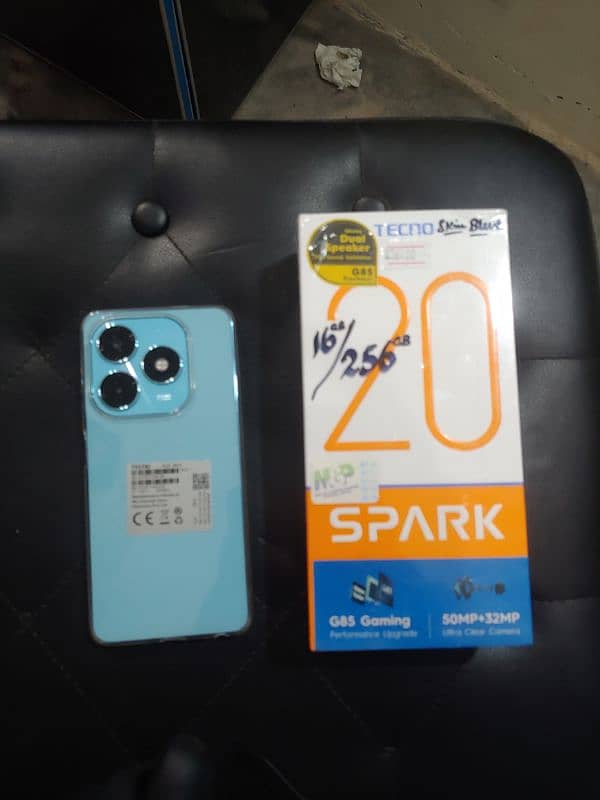 tecno Spark 20 8+8Gb 256GB 9