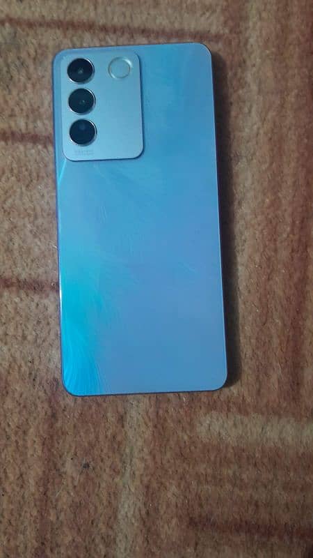 Vivo V27 e for Sale 1