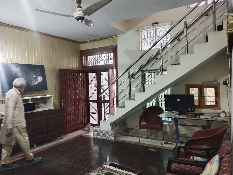 20 Marla Lower Portion Available For Rent In Township Lahore 5