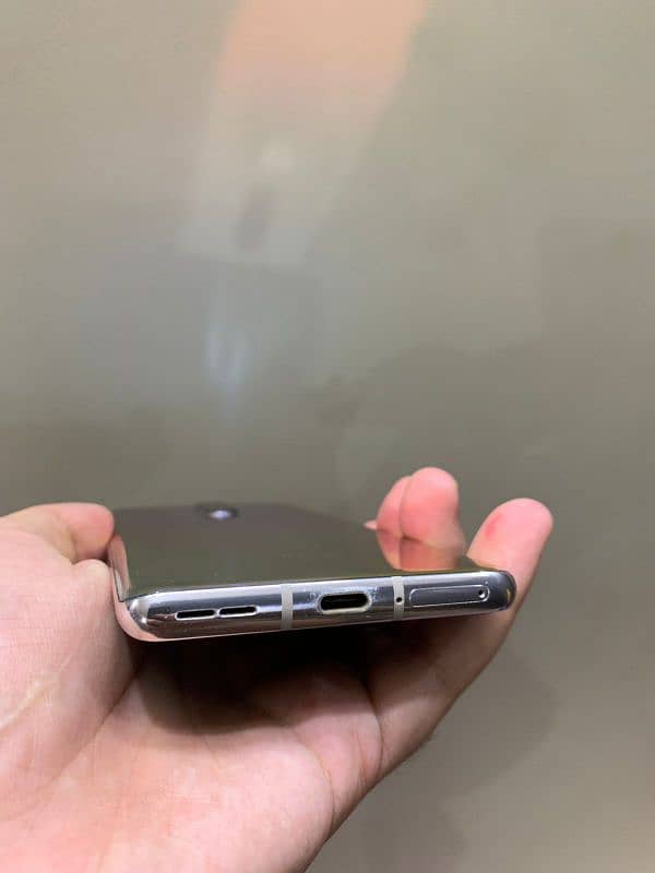 OnePlus 8 5g for sale 4