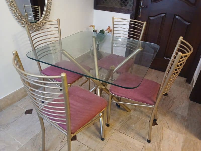 dinning table with 4 chairs 1