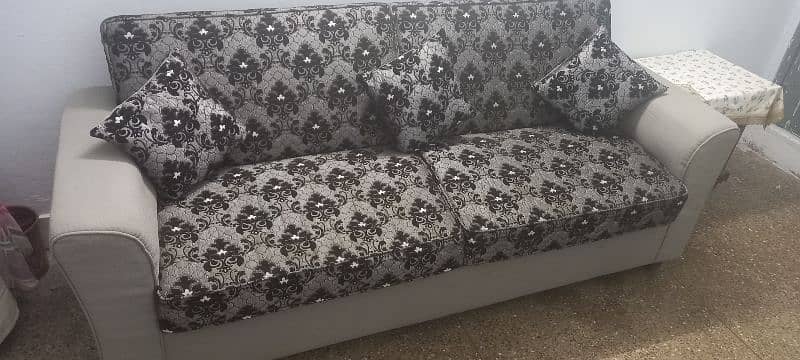 5 Seater Sofa 1