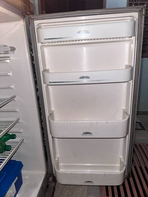 Dawlance Refrigerator with double door with best range of cooling 6