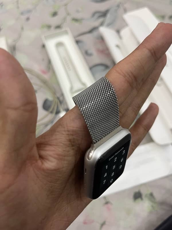 Apple Watch Series 3 42mm 4