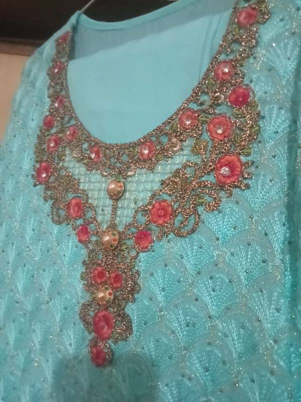 beautifull UN touched suit for sale urgent 2 suit hn party wear 2