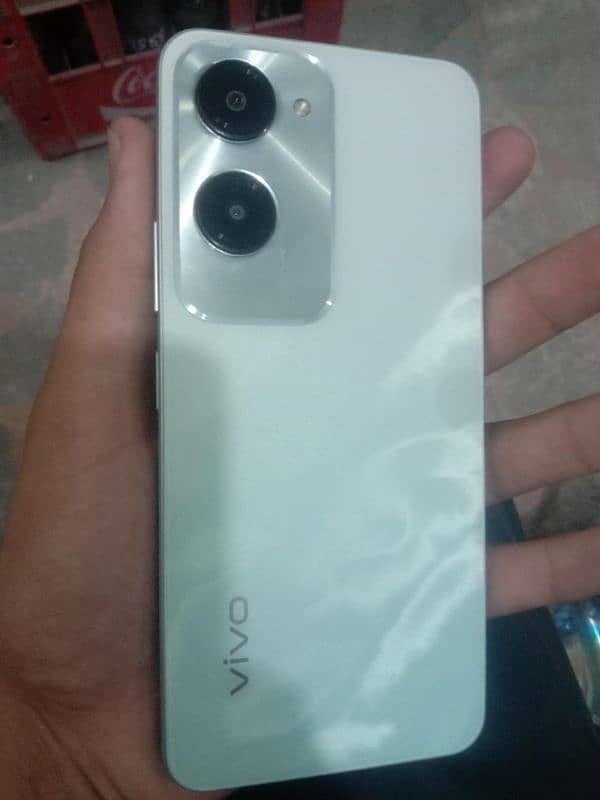 vivo y18 6 128 for sell 6