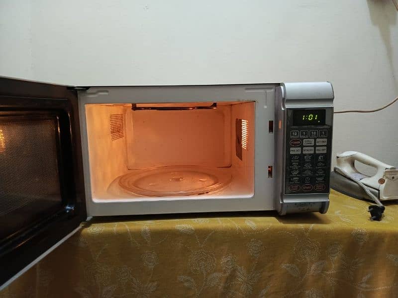 Microwave 1