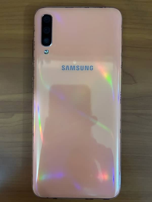 Samsung Galaxy A70 1