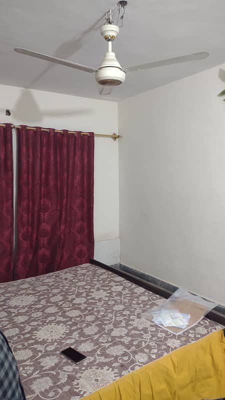 3BDD 1250 SQFT 4 FLOOR CORNER HAWADAR ROSHAN. . . 4