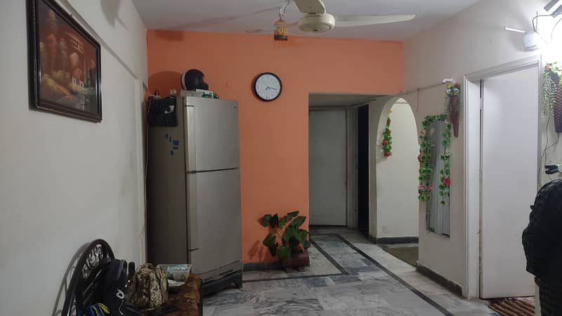 3BDD 1250 SQFT 4 FLOOR CORNER HAWADAR ROSHAN. . . 5